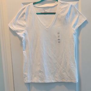 GAP Women's White V-Neck Short Sleeve Tee